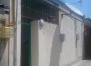 Satılır 2 otaqlı 70 m2 həyət evi Əmircan