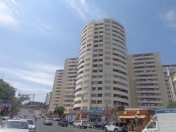 İcarəyə verilir 3 otaqlı 130 m2 yeni tikili Bakı Dövlət Universiteti