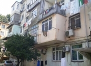 Satılır 3 otaqlı 40 m2 köhnə tikili 7 mkr