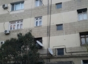 Satılır 4 otaqlı 90 m2 köhnə tikili Badamdar