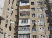 İcarəyə verilir 3 otaqlı 80 m2 köhnə tikili Heydər Əliyev Mərkəzi