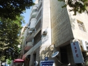 İcarəyə verilir 3 otaqlı 100 m2 köhnə tikili İçəri Şəhər m.