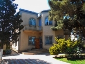 İcarəyə verilir 6 otaqlı 300 m2 bağ evi Koroğlu m.