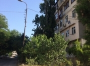 Satılır 2 otaqlı 60 m2 köhnə tikili 8 mkr