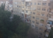 Satılır 2 otaqlı 56 m2 köhnə tikili Neapol dairəsi