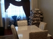 Satılır 4 otaqlı 110 m2 köhnə tikili 8 mkr