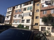 Satılır 3 otaqlı 75 m2 köhnə tikili Elmlər Akademiyası m.