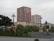 İcarəyə verilir 3 otaqlı 130 m2 yeni tikili Bakı Dövlət Universiteti