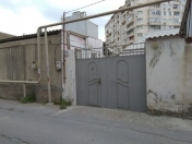 Satılır 5 otaqlı 4500 m2 həyət evi 20 yanvar m.