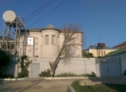 Satılır 5 otaqlı 200 m2 villa Badamdar