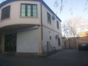 İcarəyə verilir 4 otaqlı 150 m2 ofis Nizami m.