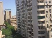 Satılır 3 otaqlı 125 m2 yeni tikili Nizami m.
