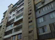 Satılır 5 otaqlı 130 m2 köhnə tikili Ayna Sultanova heykəli