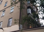 Satılır 1 otaqlı 40 m2 köhnə tikili Elmlər Akademiyası m.
