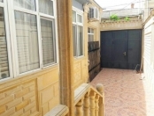 Satılır 4 otaqlı 270 m2 həyət evi Rəsulzadə