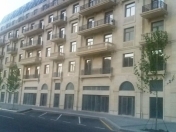 Satılır 5 otaqlı 240 m2 yeni tikili Xətai r.