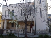 Satılır 5 otaqlı 300 m2 bağ evi Novxanı