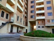 Satılır 1 otaqlı 65 m2 yeni tikili 28 May m.