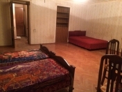 Satılır 3 otaqlı 80 m2 köhnə tikili Həzi Aslanov