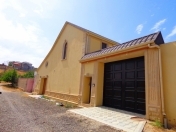 Satılır 6 otaqlı 300 m2 bağ evi Novxanı