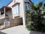 İcarəyə verilir 5 otaqlı 300 m2 həyət evi Badamdar