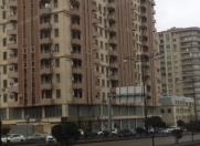 Satılır 5 otaqlı 217 m2 obyekt İnşaatçılar m.