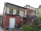 Satılır 6 otaqlı 200 m2 həyət evi Badamdar