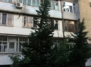 Satılır 5 otaqlı 120 m2 köhnə tikili 8 km