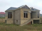 Satılır 4 otaqlı 8 m2 həyət evi Saray