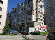 Satılır 3 otaqlı 66 m2 köhnə tikili Ayna Sultanova heykəli