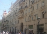 İcarəyə verilir 3 otaqlı 80 m2 köhnə tikili Sahil bağı