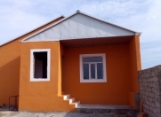 Satılır 3 otaqlı 100 m2 həyət evi Binə