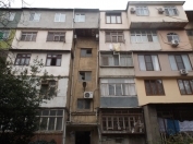 İcarəyə verilir 1 otaqlı 40 m2 köhnə tikili Gənclik m.