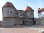 Satılır 7 otaqlı 600 m2 villa Badamdar