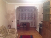 Satılır 2 otaqlı 50 m2 köhnə tikili Neftçilər m.