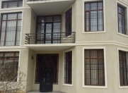 İcarəyə verilir 7 otaqlı 560 m2 həyət evi Rəsulzadə