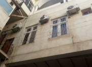 Satılır 6 otaqlı 500 m2 köhnə tikili Sahil m.