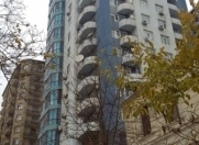 Satılır 5 otaqlı 315 m2 yeni tikili Nizami m.