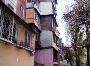 Satılır 1 otaqlı 32 m2 köhnə tikili 2 mkr