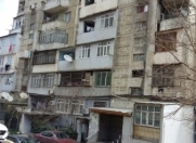 Satılır 2 otaqlı 65 m2 köhnə tikili Qələbə dairəsi