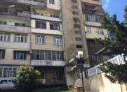 Satılır 2 otaqlı 68 m2 köhnə tikili 9 mkr