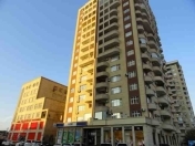 Satılır 4 otaqlı 310 m2 yeni tikili Elmlər Akademiyası m.