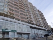 Satılır 4 otaqlı 165 m2 yeni tikili Elmlər Akademiyası m.
