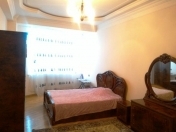 Satılır 3 otaqlı 80 m2 yeni tikili İnşaatçılar m.