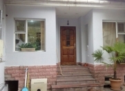 İcarəyə verilir 3 otaqlı 100 m2 həyət evi Nəriman Nərimanov m.