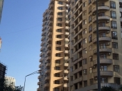 Satılır 4 otaqlı 178 m2 yeni tikili Elmlər Akademiyası m.