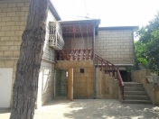 Satılır 5 otaqlı 555 m2 həyət evi Qaraçuxur