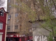 Satılır 2 otaqlı 60 m2 köhnə tikili 9 mkr