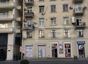 Satılır 2 otaqlı 60 m2 köhnə tikili Dostluq kinoteatrı