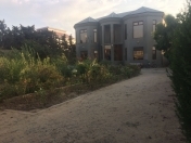Satılır 7 otaqlı 350 m2 villa Buzovna